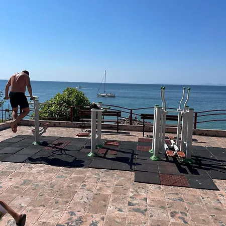 Peter Apartmanbulgaria-crown Noks Apartman *